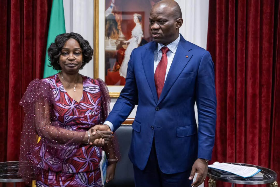 Aichatou sanni remercie oligui nguema